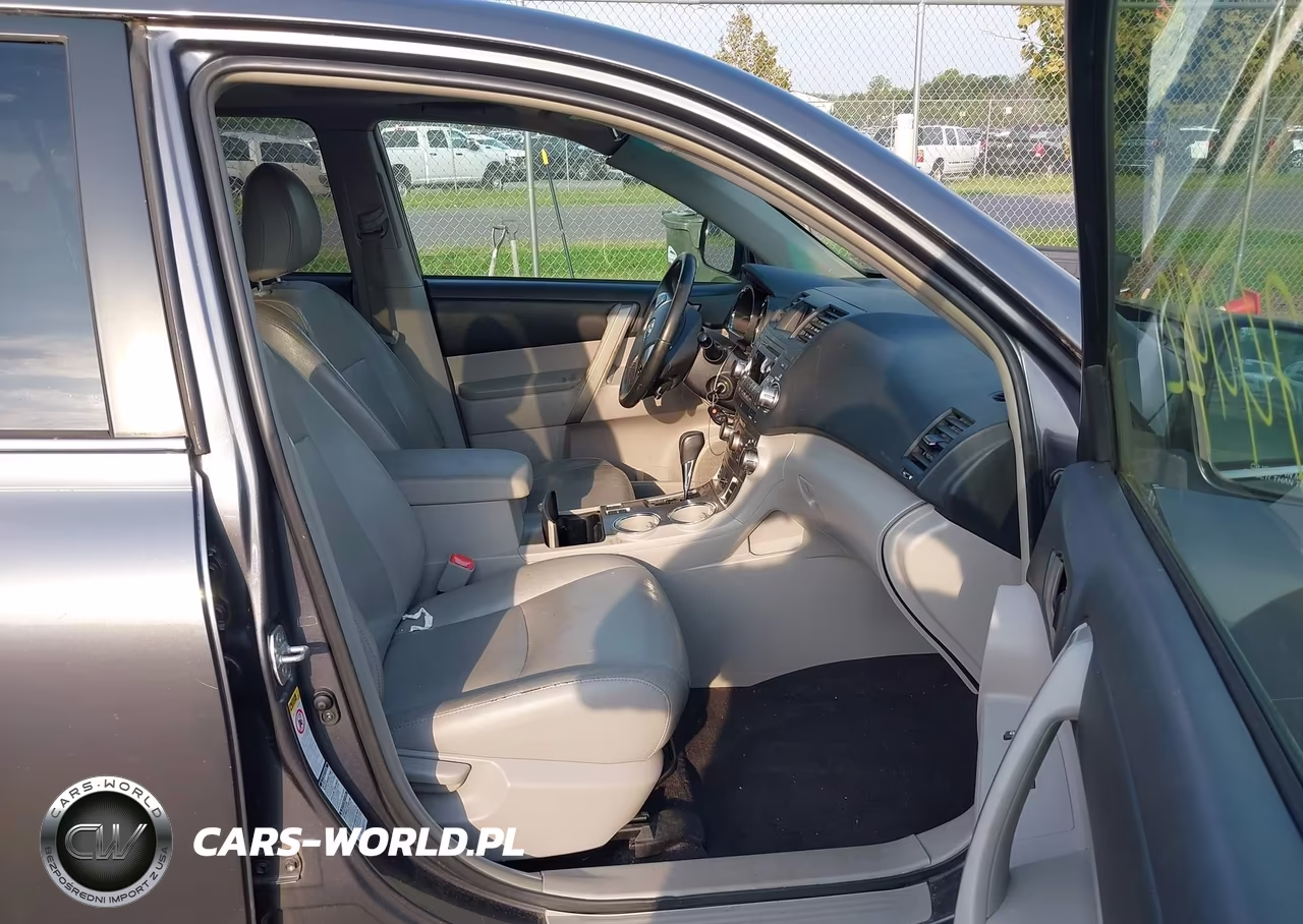 2011 Toyota Highlander Se V6 VIN:5TDBK3EH7BS068301 - 5