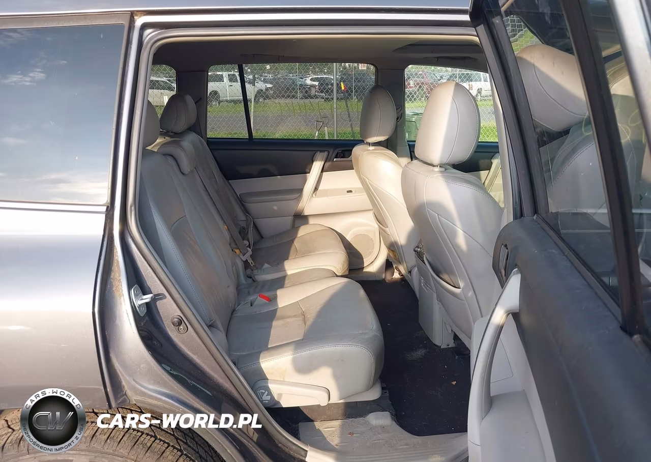 2011 Toyota Highlander Se V6 VIN:5TDBK3EH7BS068301 - 8