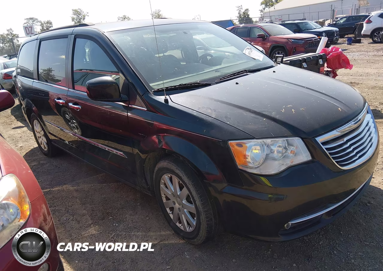 2016 Chrysler Town & Country Touring – zdjęcie 1 z 16