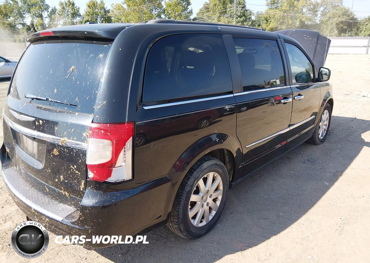 2016 Chrysler Town & Country Touring VIN:2C4RC1BG5GR245827 - 4