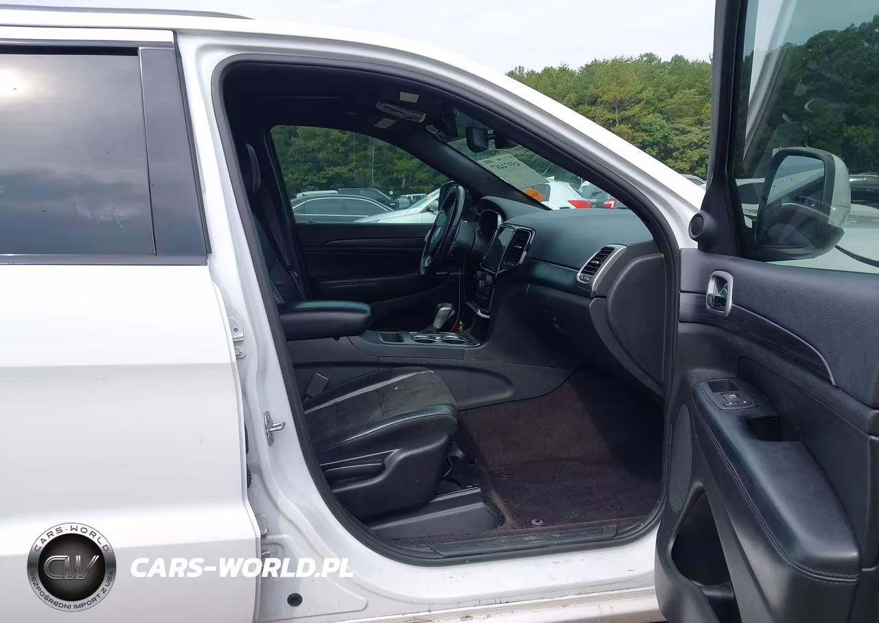 2019 Jeep Grand Cherokee Altitude 4X2 VIN:1C4RJEAGXKC571901 - 5