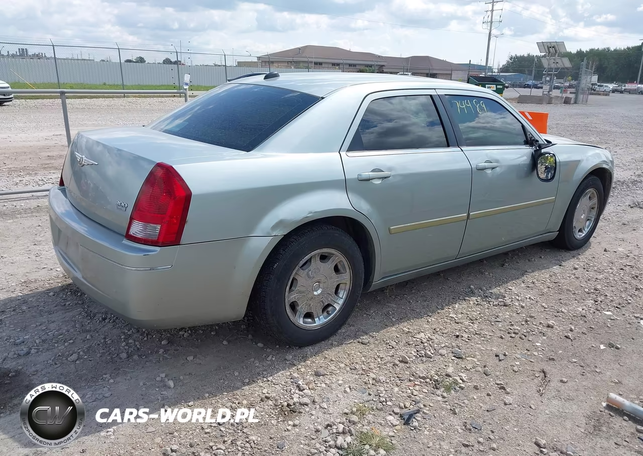 2006 Chrysler 300 Touring VIN:2C3KA53G06H120983 - 4