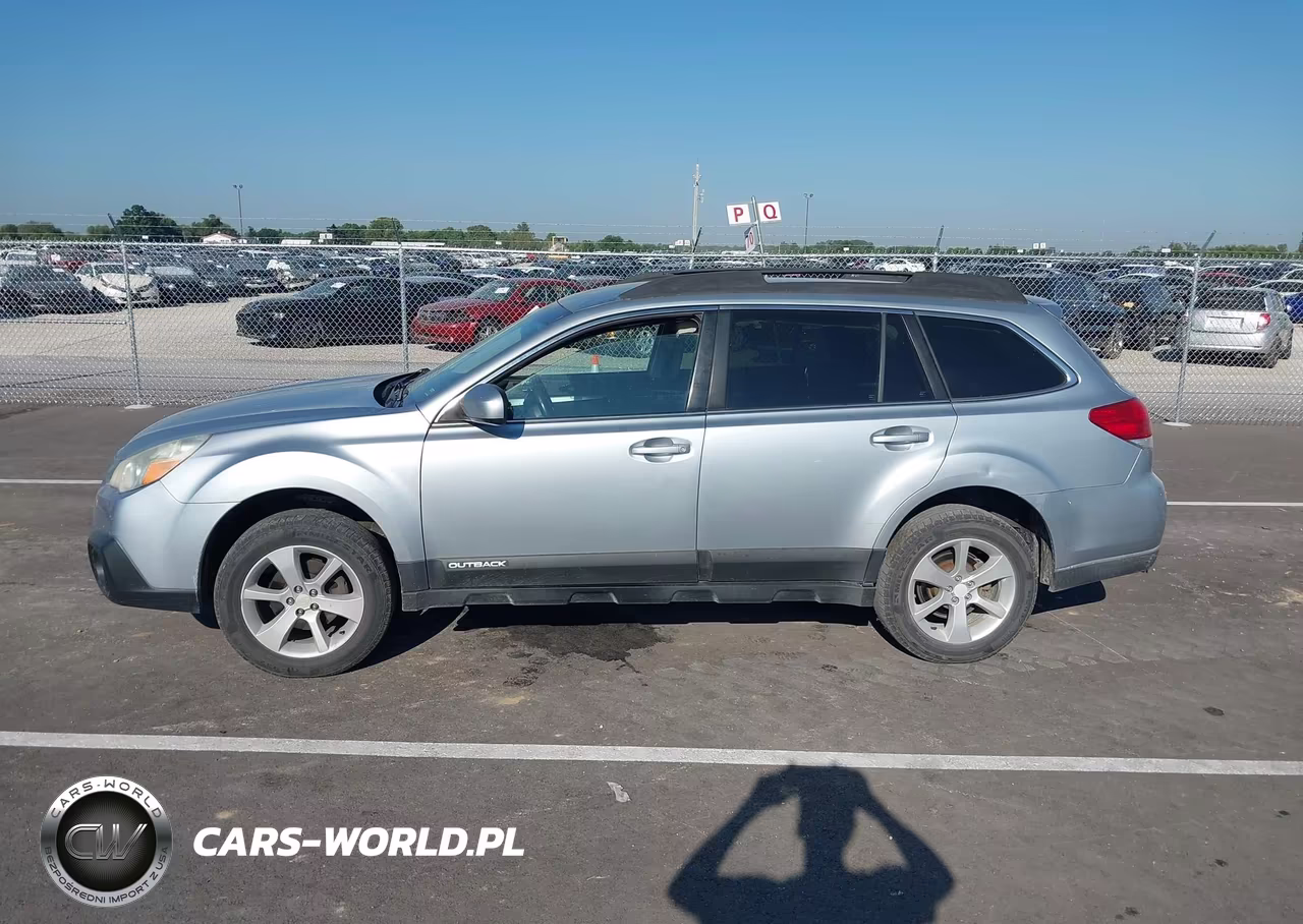2014 Subaru Outback 2.5I Premium VIN:4S4BRCCC5E3290484 - 14