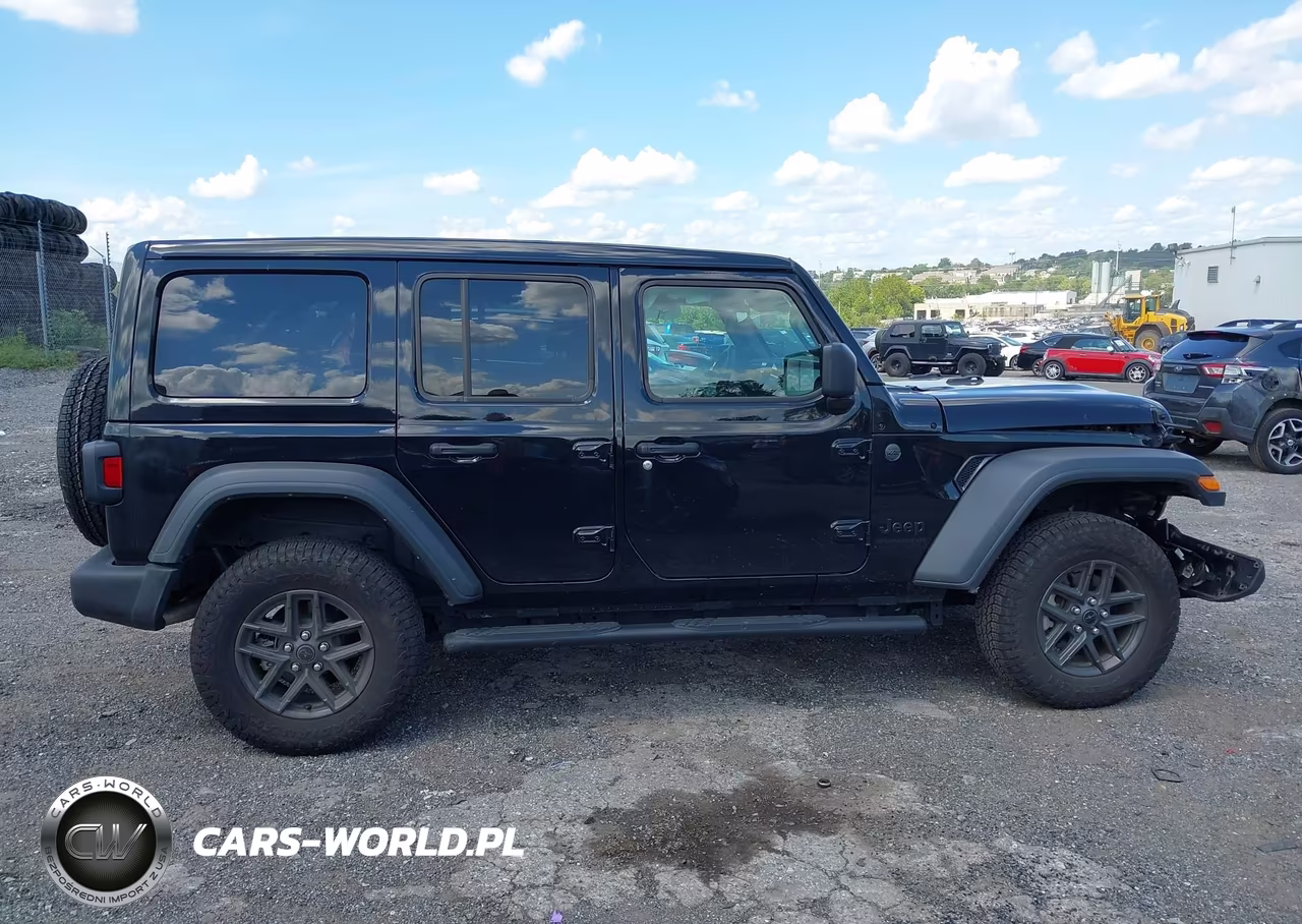 2025 Jeep Wrangler 4-Door Summit 4X4 VIN:1C4PJXDG2SW617282 - 13