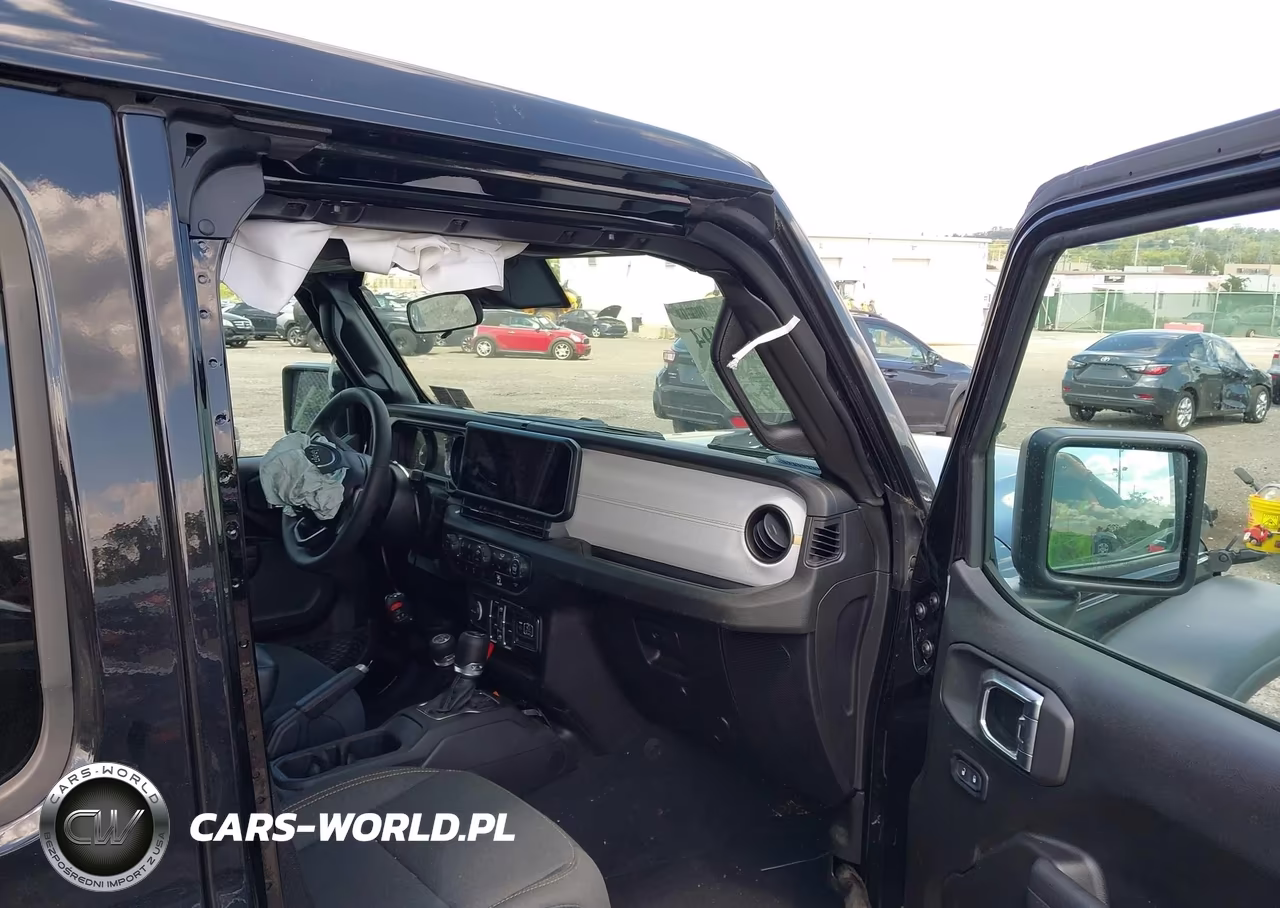 2025 Jeep Wrangler 4-Door Summit 4X4 VIN:1C4PJXDG2SW617282 - 5