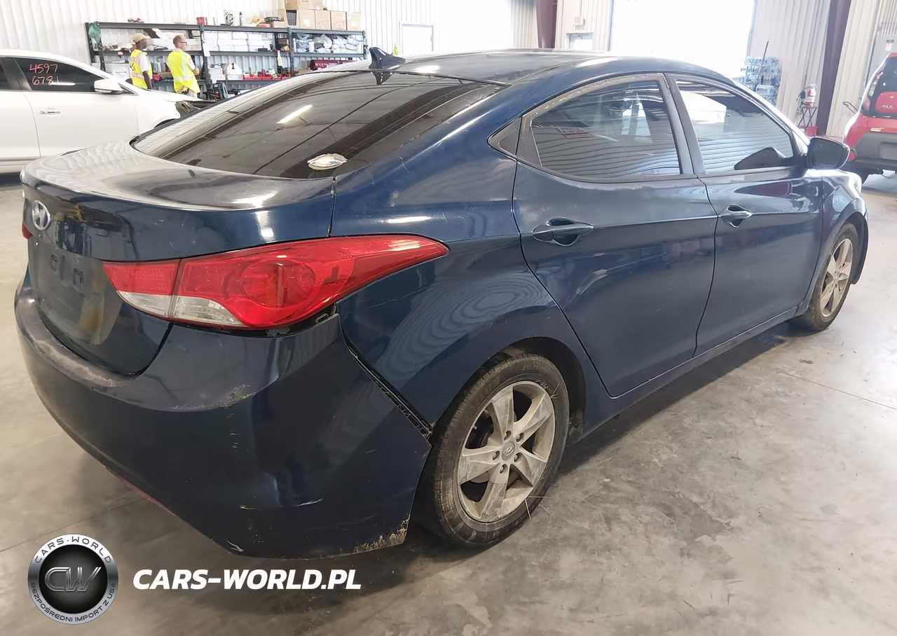2013 Hyundai Elantra Gls VIN:KMHDH4AE0DU684893 - 4