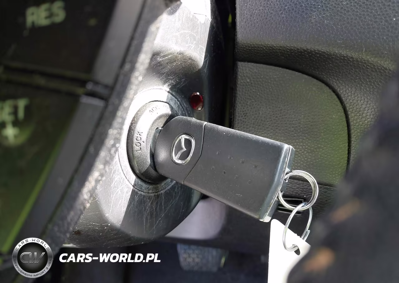 2011 Mazda Mazda3 S Sport VIN:JM1BL1K61B1464371 - 11