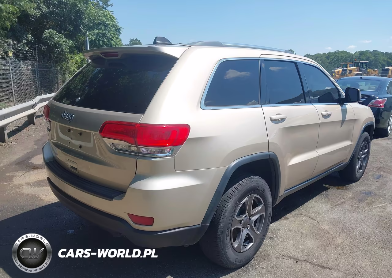 2014 Jeep Grand Cherokee Laredo VIN:1C4RJFAGXEC414850 - 4