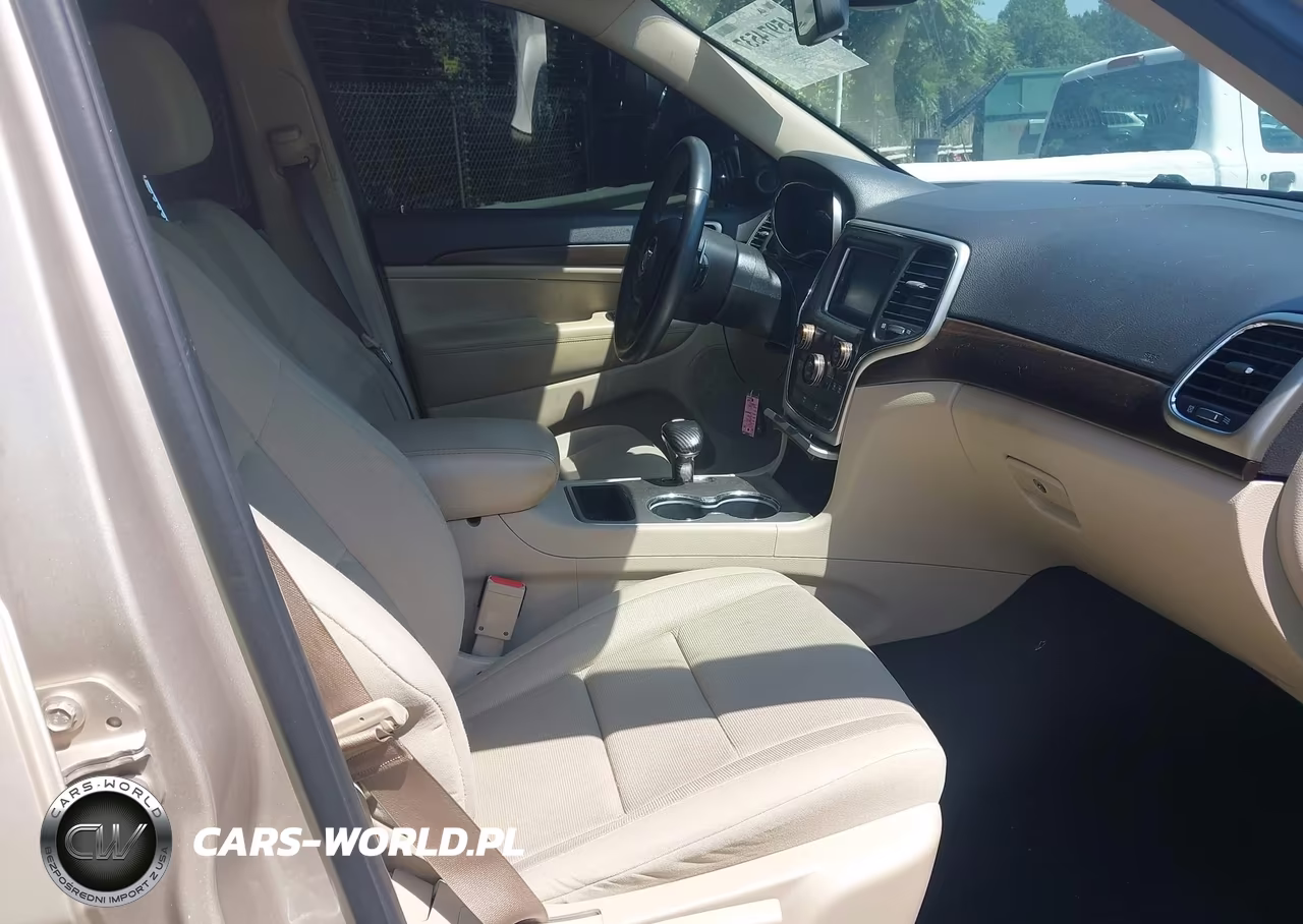2014 Jeep Grand Cherokee Laredo VIN:1C4RJFAGXEC414850 - 5