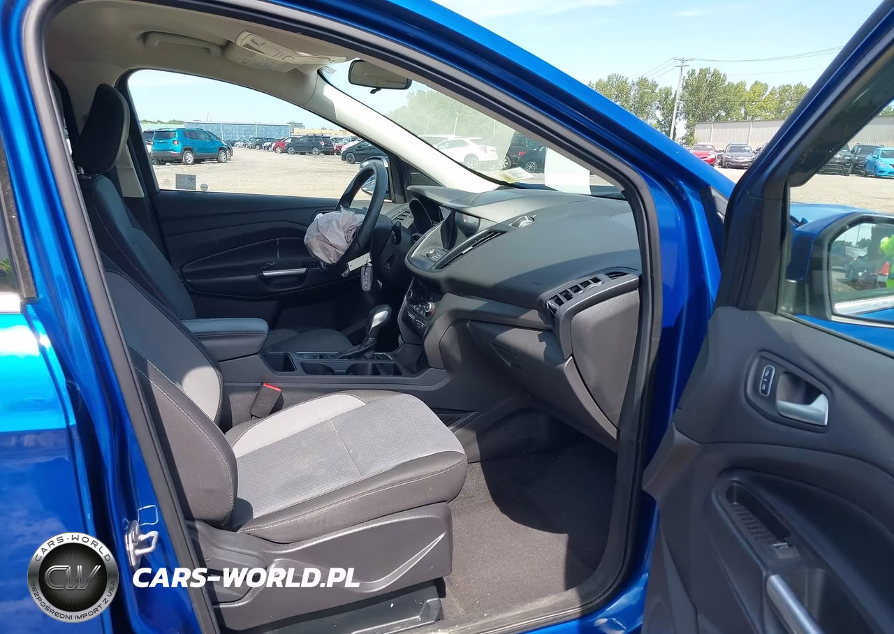 2019 Ford Escape Se VIN:1FMCU9GD7KUA45250 - 5