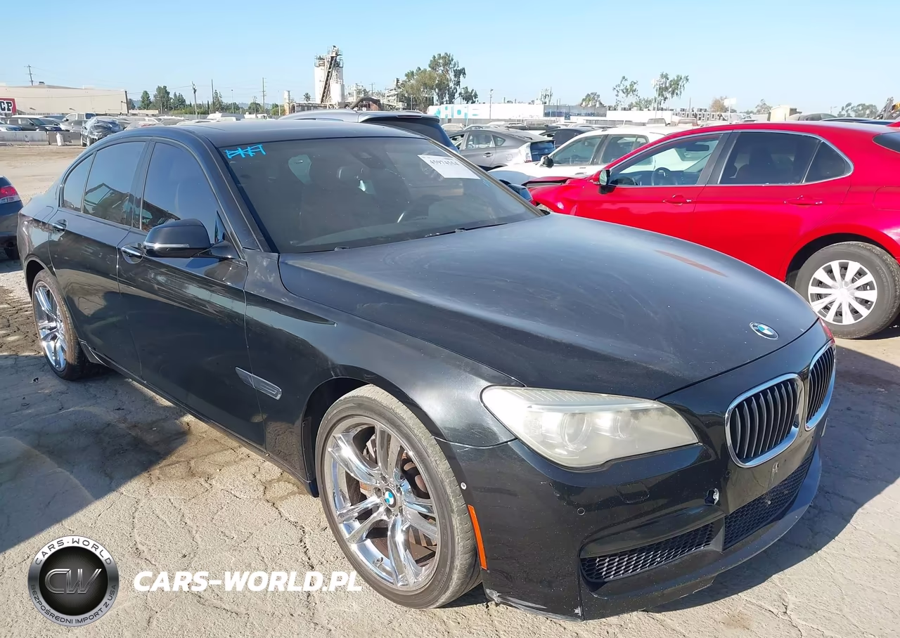 2013 BMW 750I