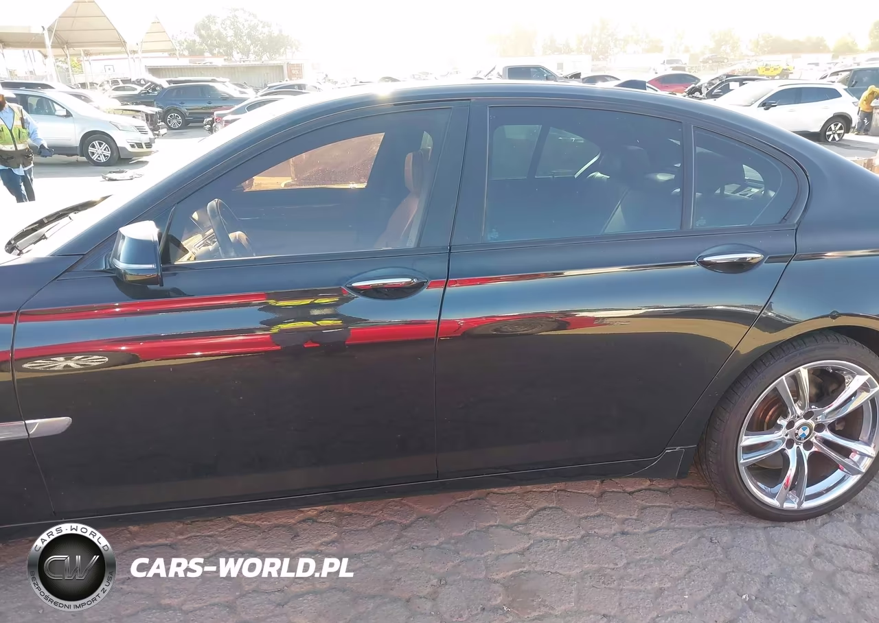 2013 BMW 750I VIN:WBAYA8C50DD227514 - 14