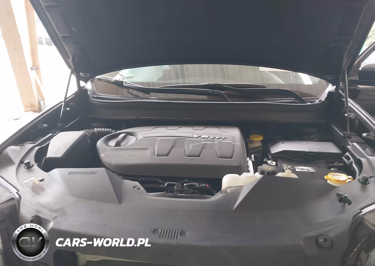 2019 Jeep Cherokee Latitude Fwd VIN:1C4PJLCX6KD205985 - 10