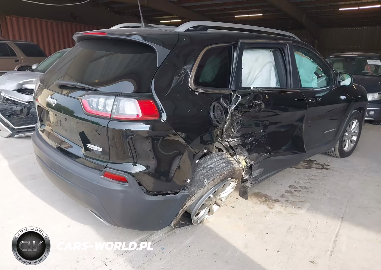 2019 Jeep Cherokee Latitude Fwd VIN:1C4PJLCX6KD205985 - 4