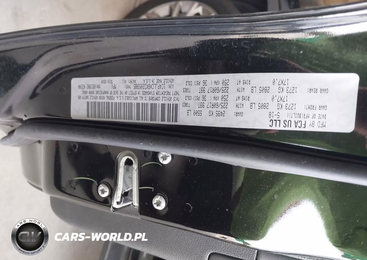 2019 Jeep Cherokee Latitude Fwd VIN:1C4PJLCX6KD205985 - 9