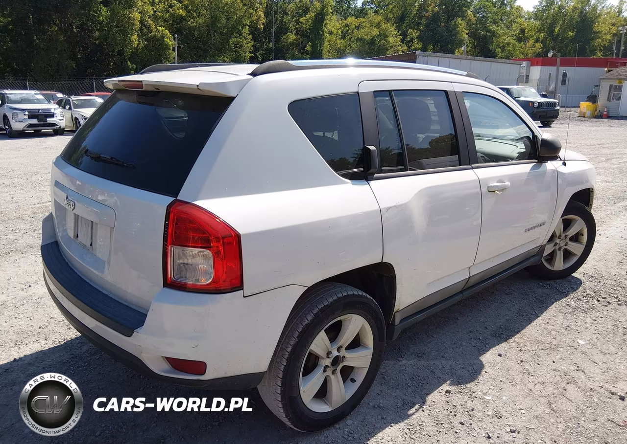 2011 Jeep Compass VIN:1J4NT1FB6BD137963 - 4