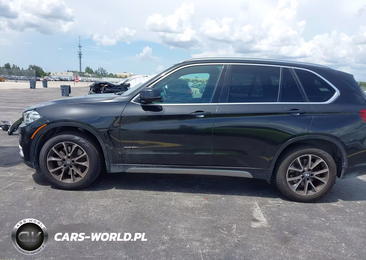 2018 BMW X5 xDrive50I VIN:5UXKR6C54J0U15735 - 14