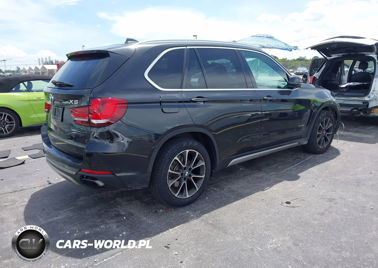 2018 BMW X5 xDrive50I VIN:5UXKR6C54J0U15735 - 4