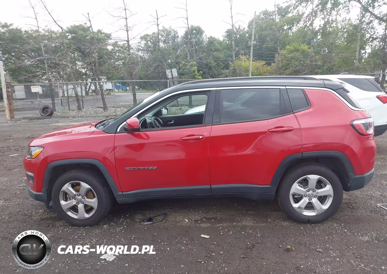 2018 Jeep Compass Latitude 4X4 VIN:3C4NJDBB0JT115324 - 14