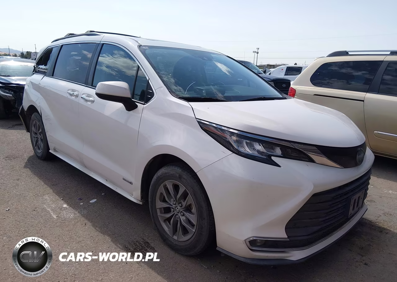 2021 Toyota Sienna Xle