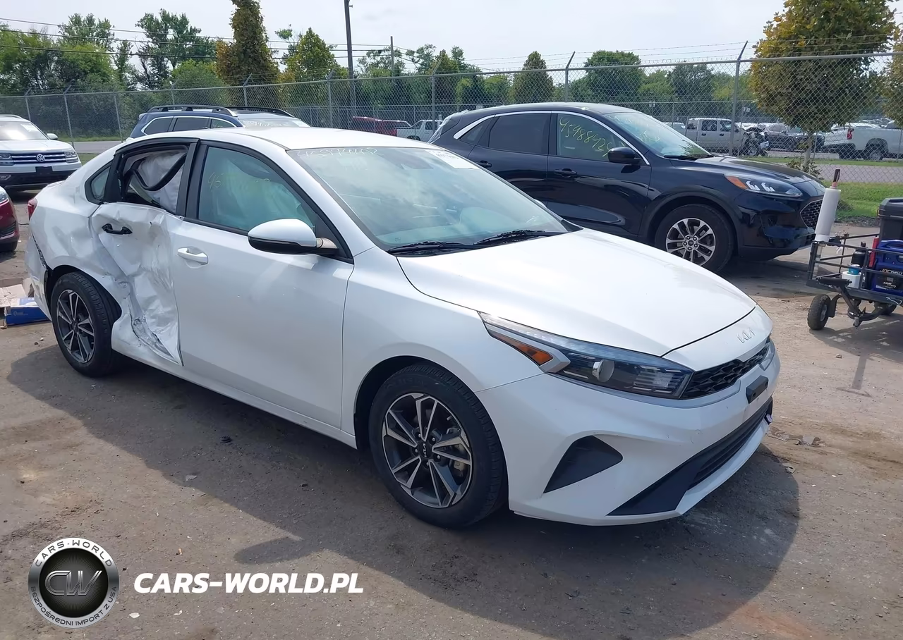 2023 Kia Forte Lxs