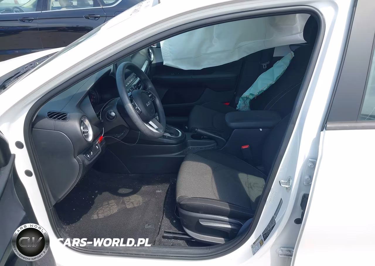 2023 Kia Forte Lxs VIN:3KPF24AD0PE545159 - 5