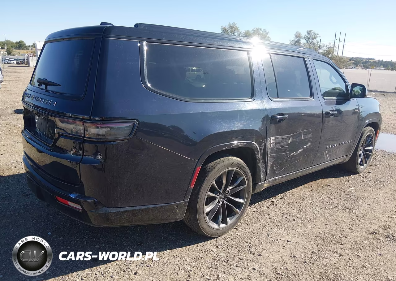 2024 Jeep Grand Wagoneer L Series Ii 4X4 VIN:1C4SJSFP1RS178975 - 4