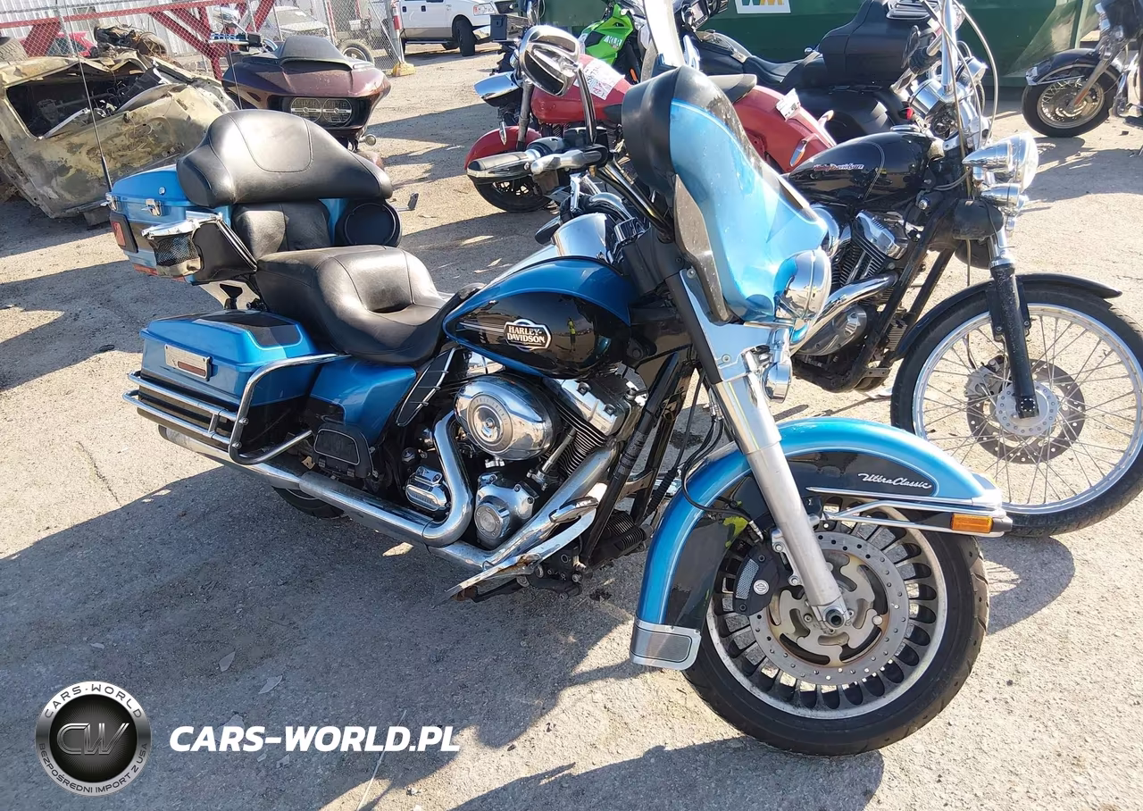 2011 Harley-Davidson Flhtcu VIN:1HD1FC415BB625264 - 1