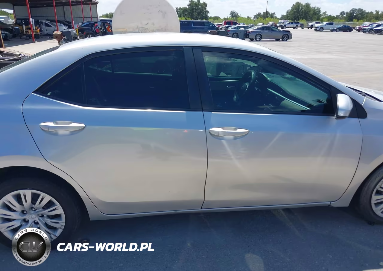2015 Toyota Corolla Le VIN:5YFBURHE5FP298545 - 13