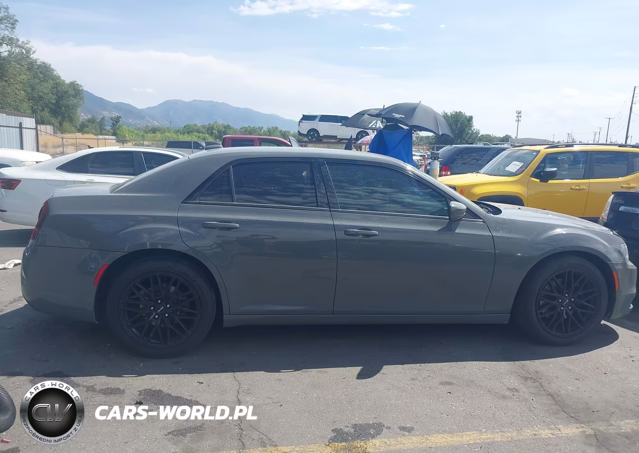 2019 Chrysler 300 300S Awd VIN:2C3CCAGG9KH517474 - 13