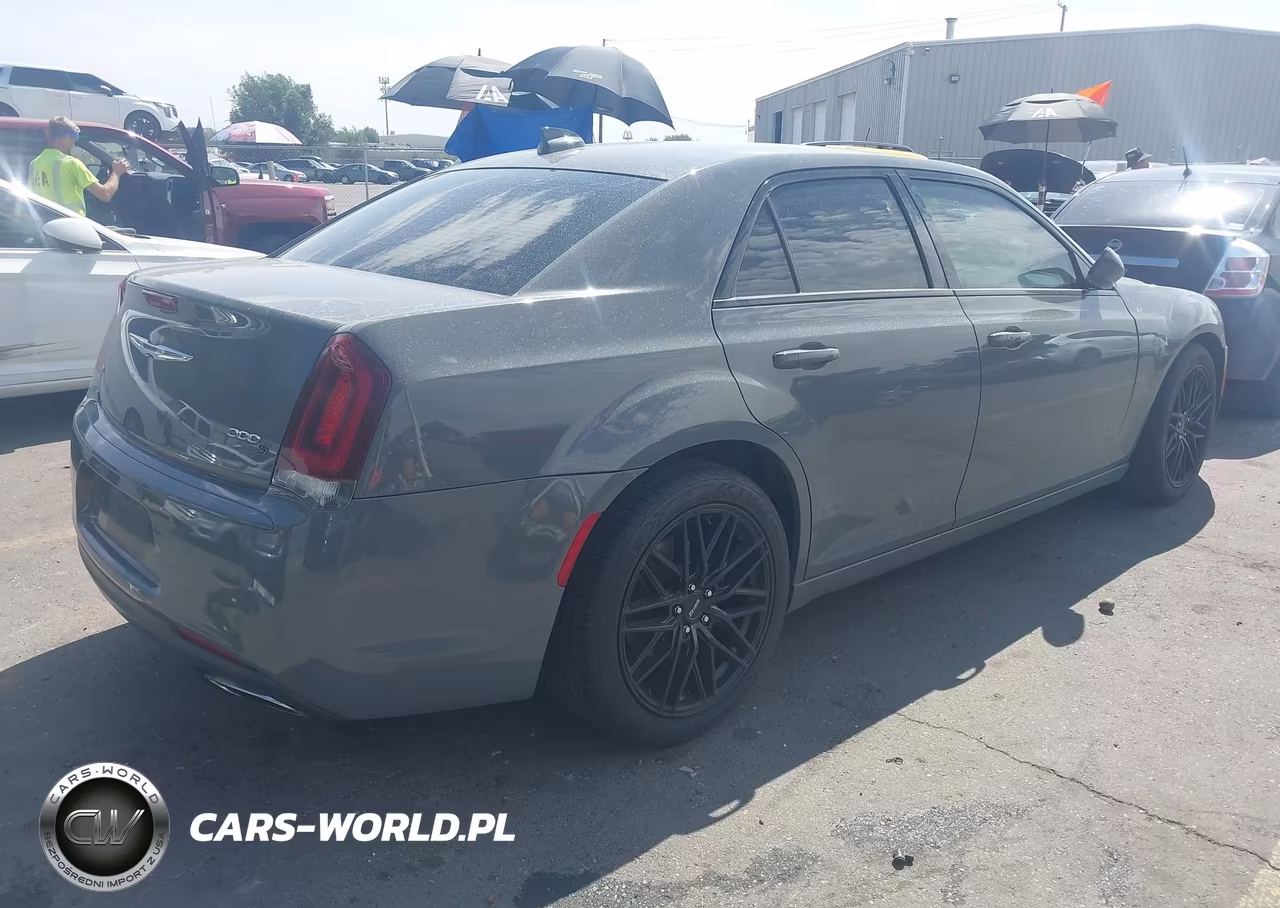 2019 Chrysler 300 300S Awd VIN:2C3CCAGG9KH517474 - 4