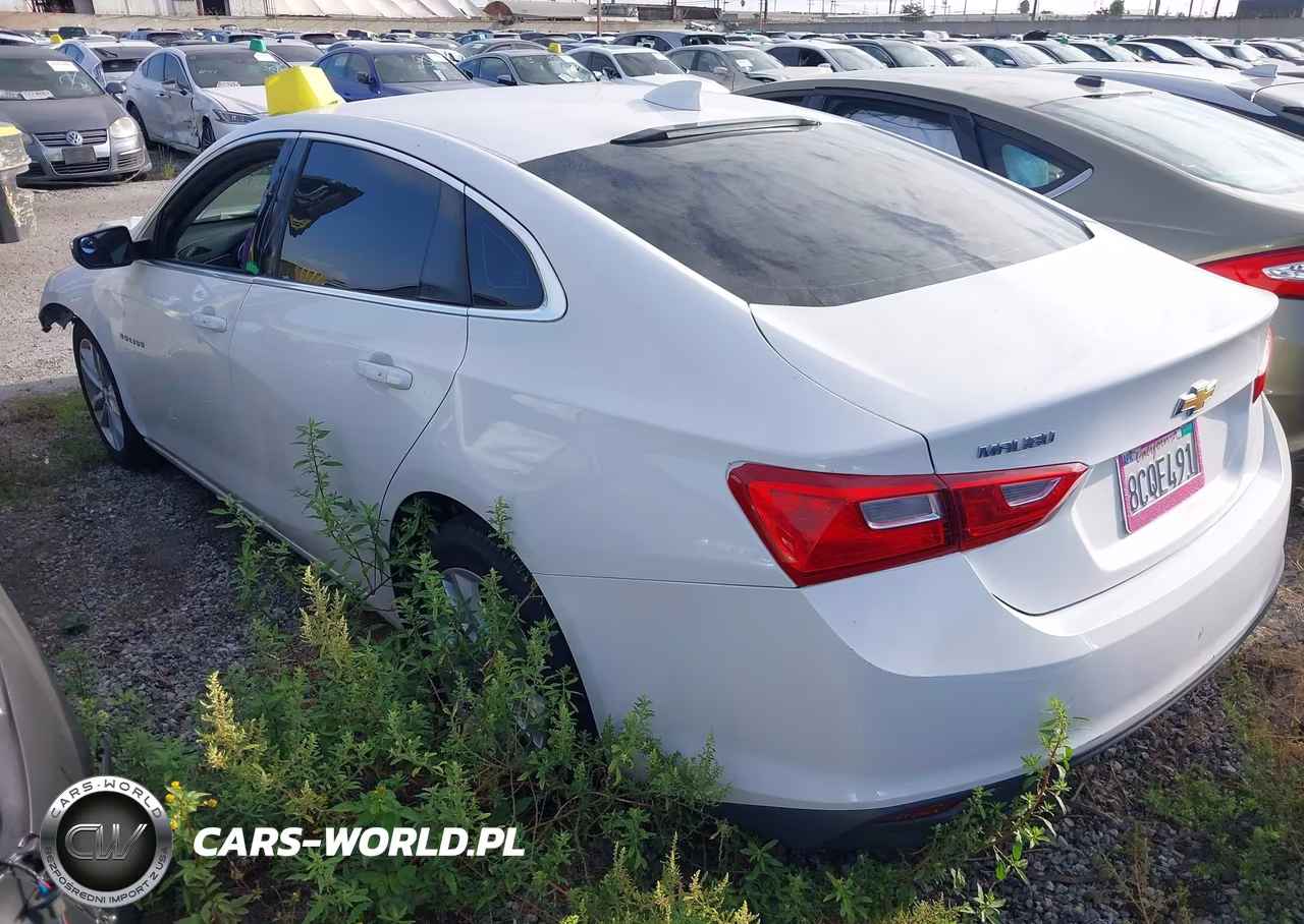 2018 Chevrolet Malibu Lt VIN:1G1ZD5ST3JF197818 - 3