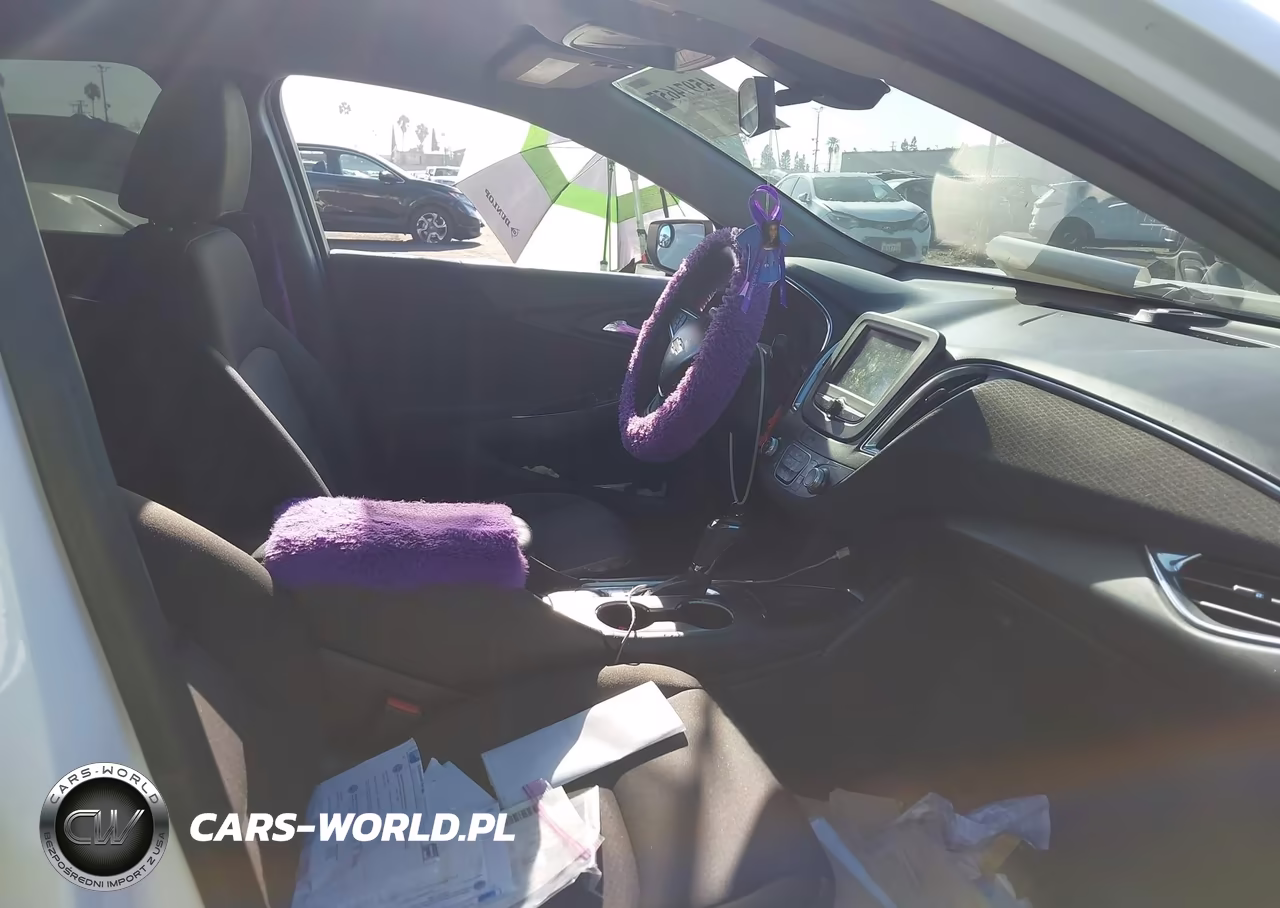 2018 Chevrolet Malibu Lt VIN:1G1ZD5ST3JF197818 - 5