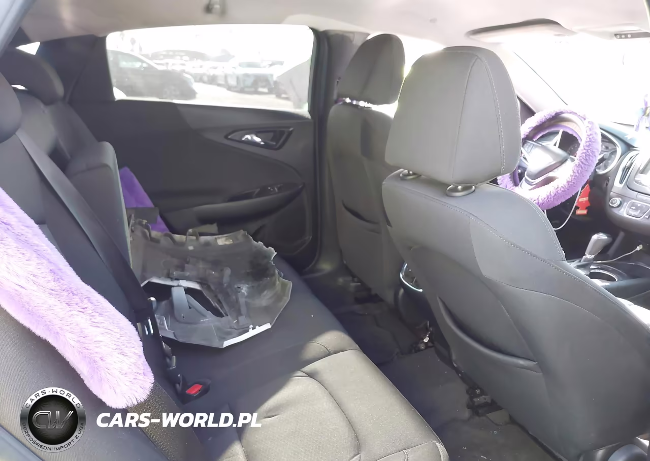2018 Chevrolet Malibu Lt VIN:1G1ZD5ST3JF197818 - 8