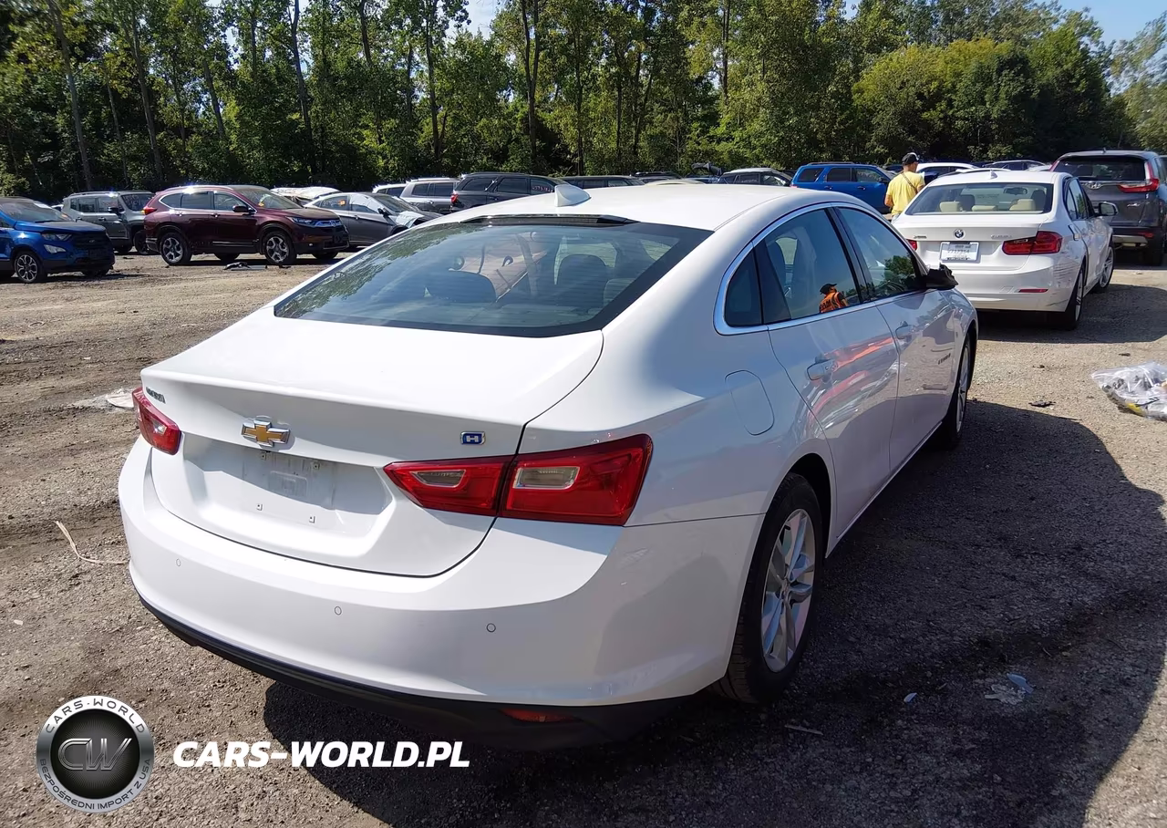 2017 Chevrolet Malibu Hybrid VIN:1G1ZJ5SU6HF228815 - 4