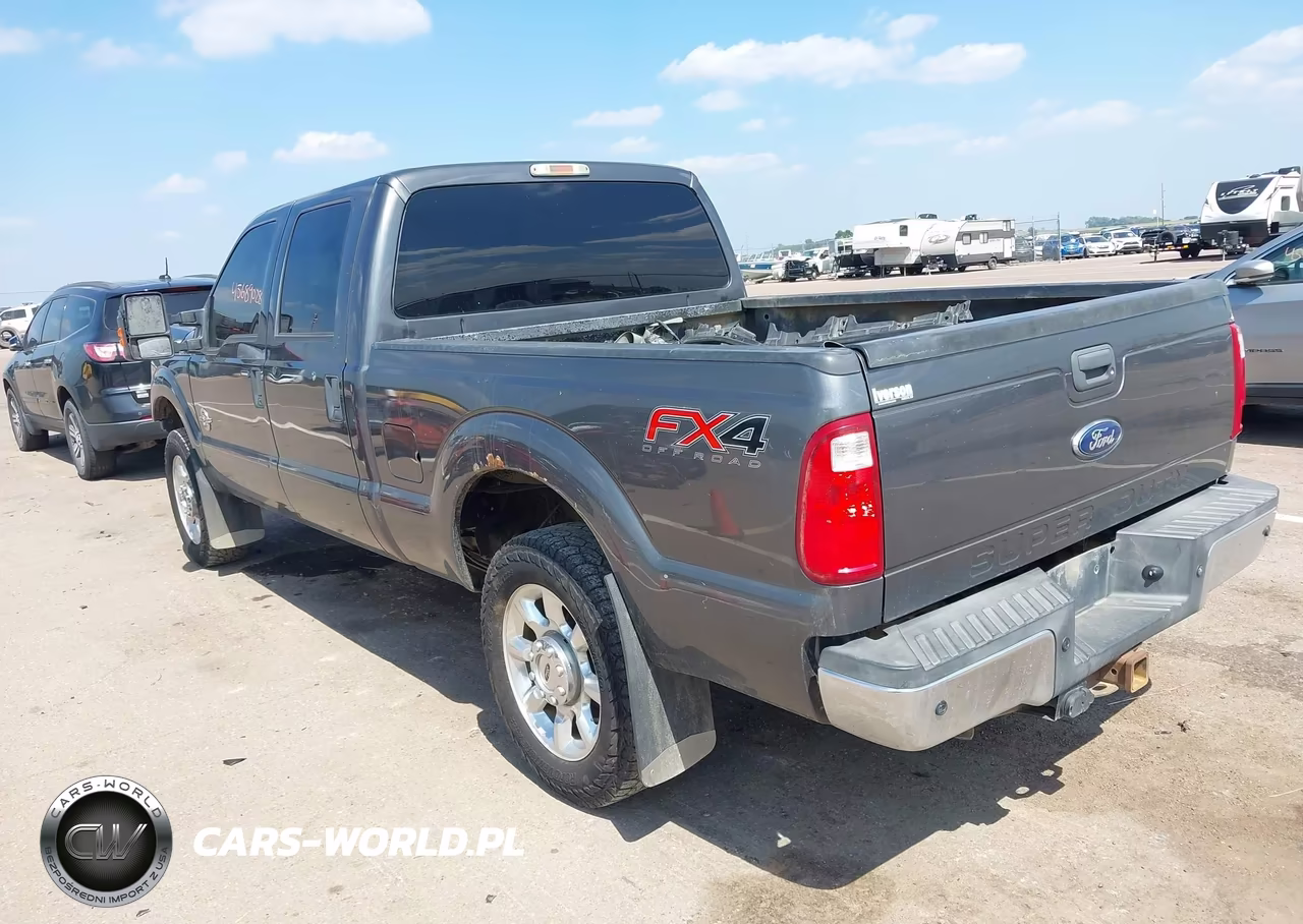 2015 Ford F-250 Xlt VIN:1FT7W2BTXFEB04264 - 3