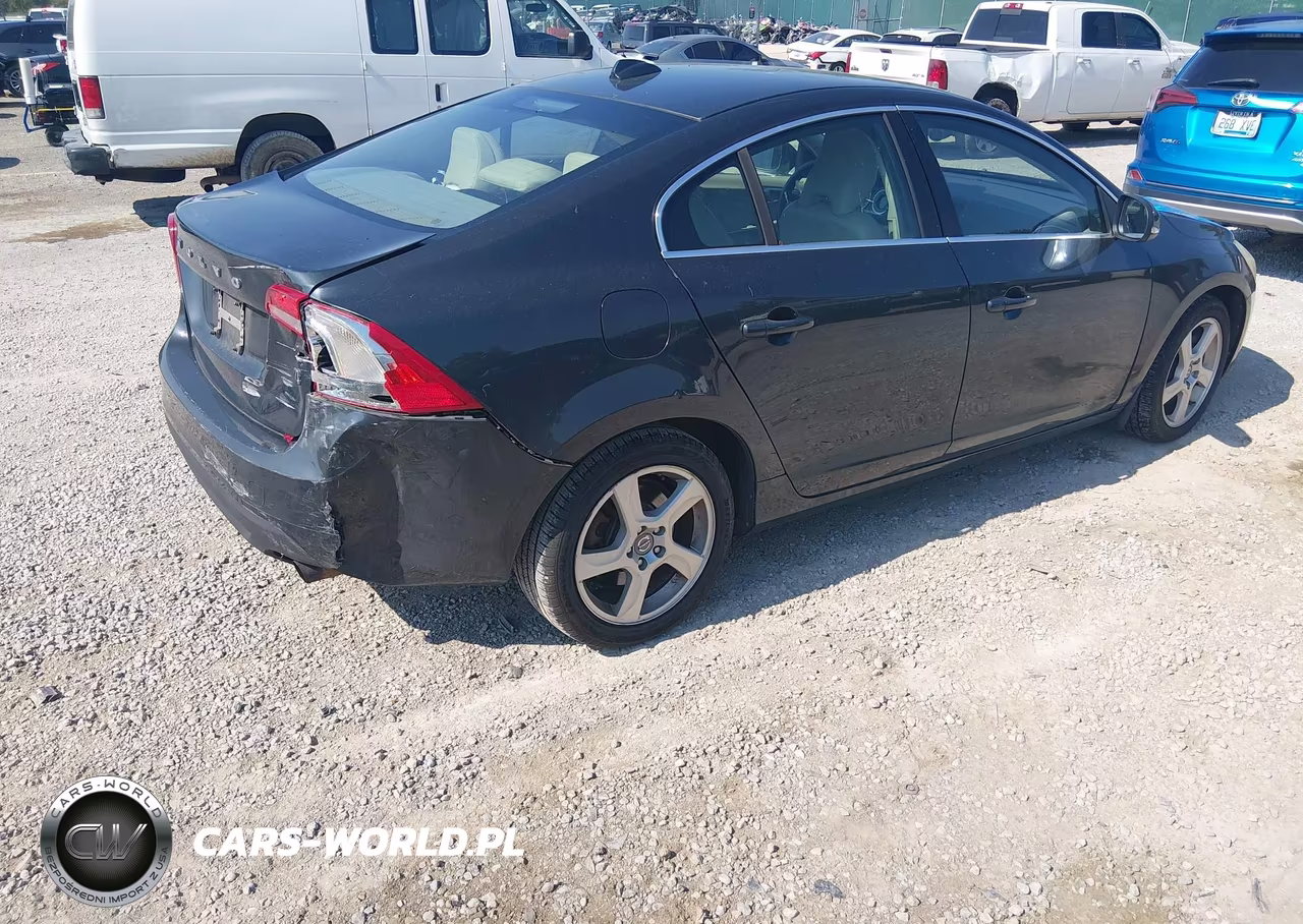 2012 Volvo S60 T5 VIN:YV1622FS6C2107839 - 4