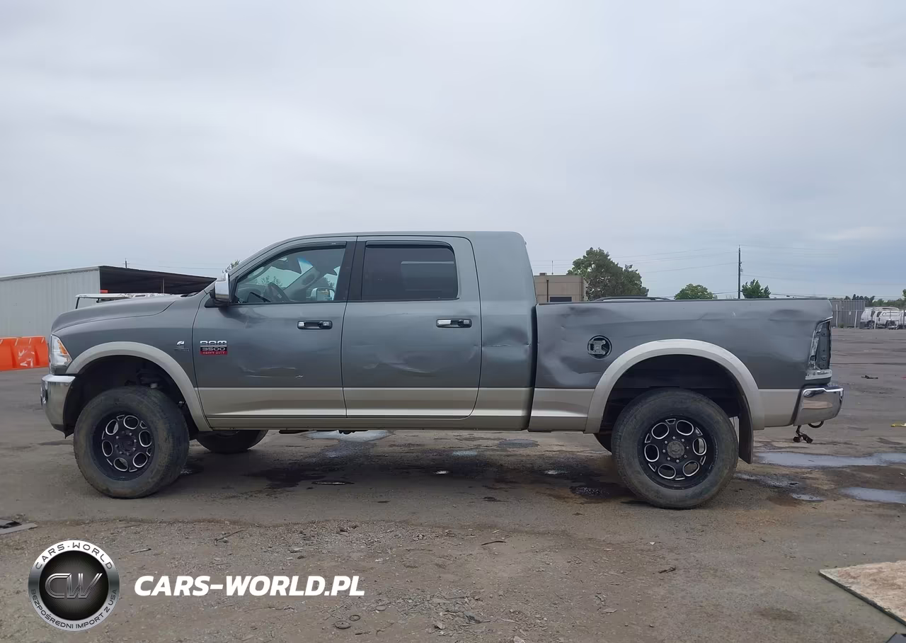 2011 Ram Ram 3500 Laramie VIN:3D73Y3HL9BG621473 - 13