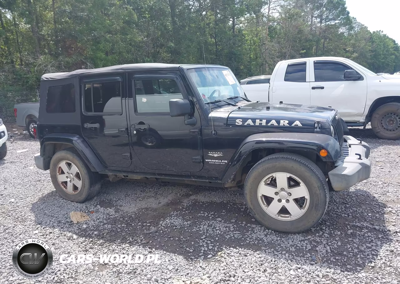 2007 Jeep Wrangler Unlimited Sahara VIN:1J4GB59107L140554 - 13