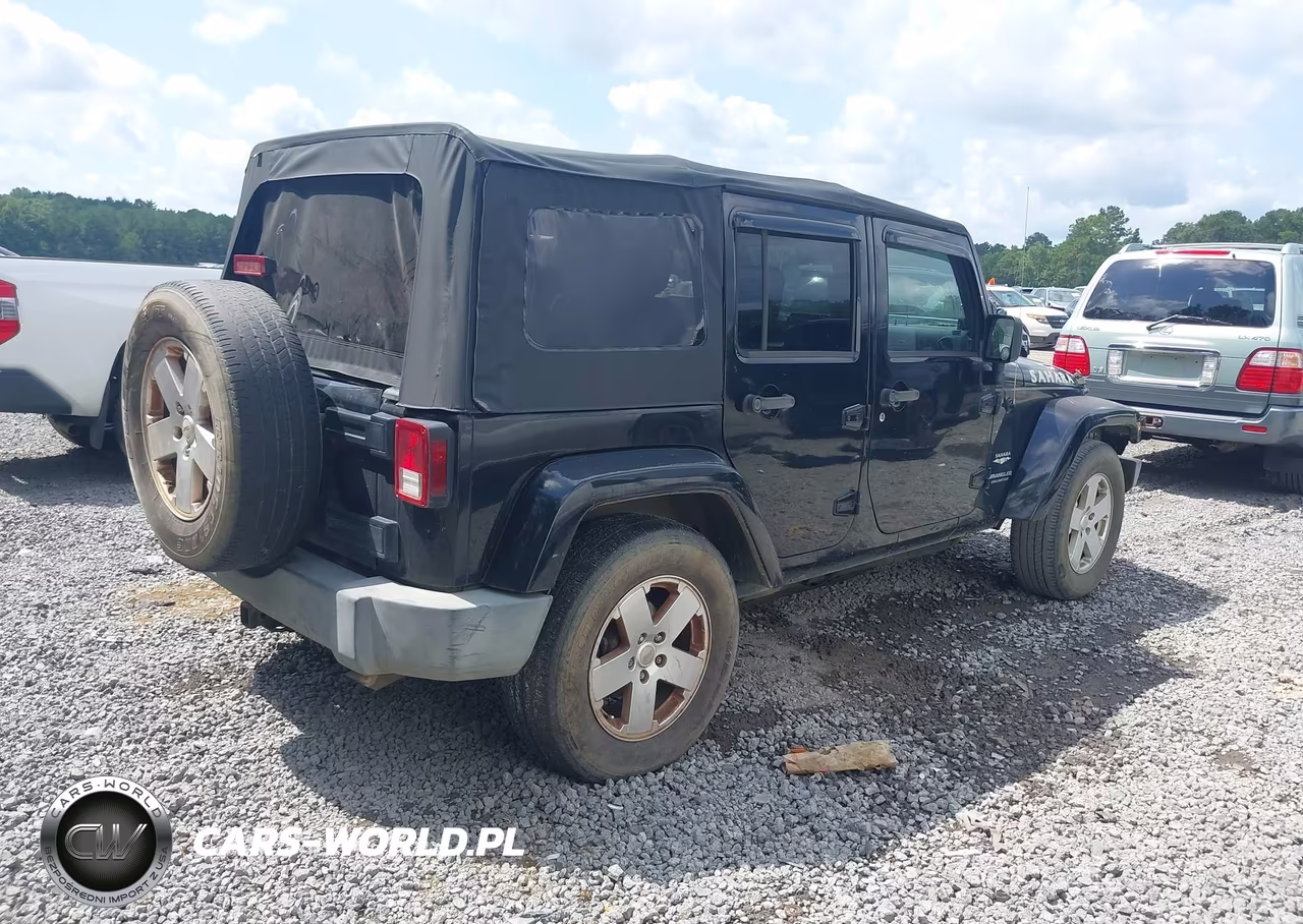 2007 Jeep Wrangler Unlimited Sahara VIN:1J4GB59107L140554 - 4