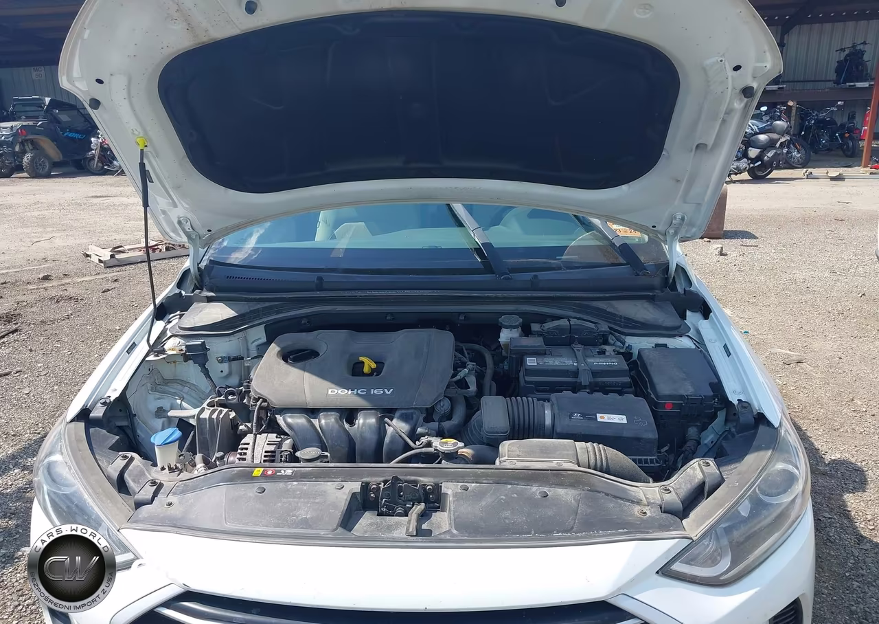 2017 Hyundai Elantra Se VIN:5NPD84LF0HH036688 - 10
