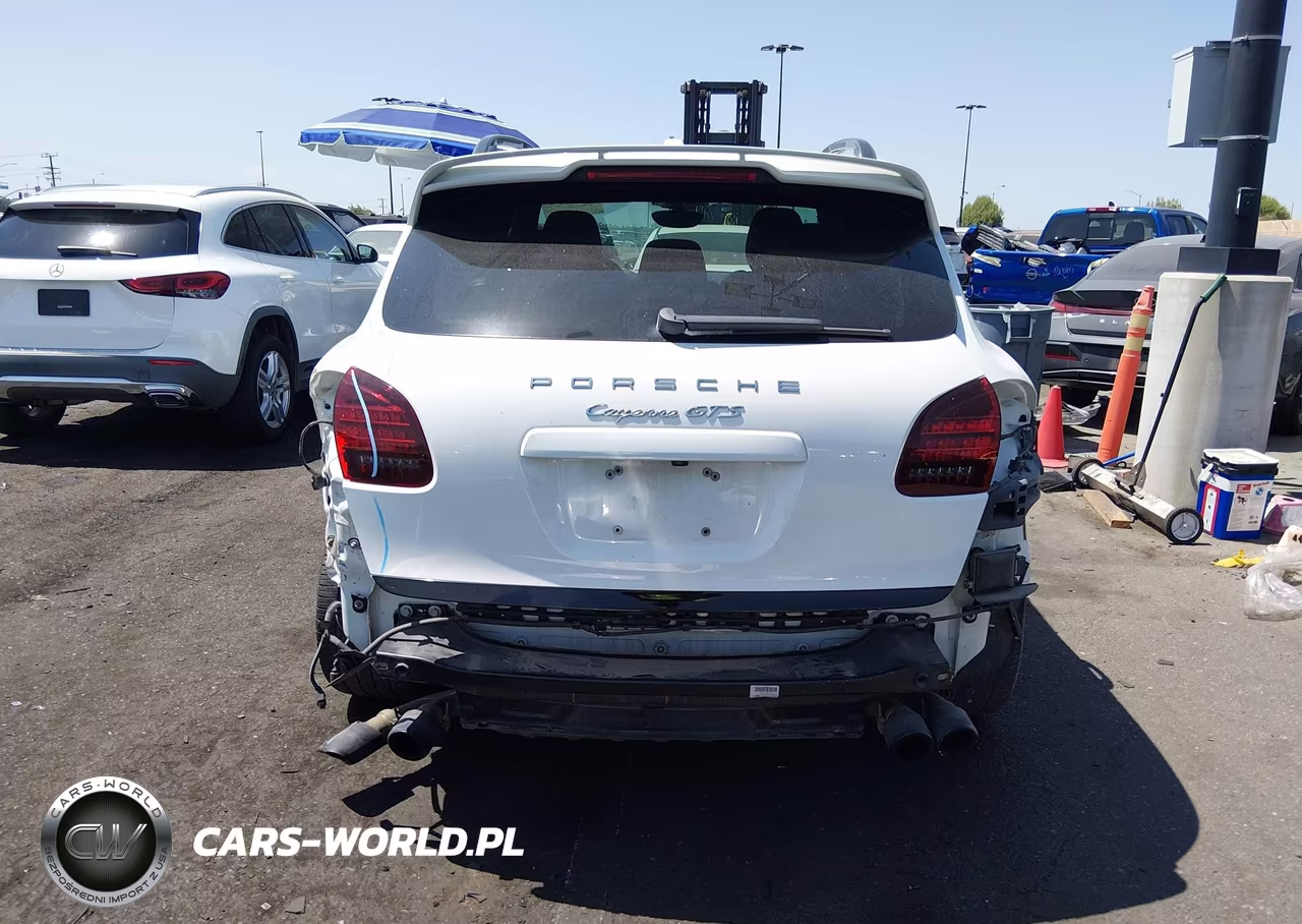 2014 Porsche Cayenne Gts VIN:WP1AD2A21ELA71684 - 17