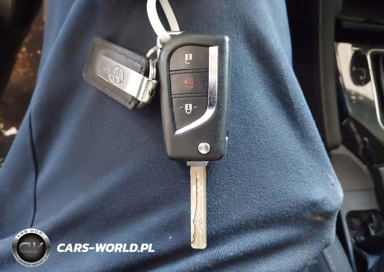 2018 Toyota Corolla Im VIN:JTNKARJE2JJ571663 - 11