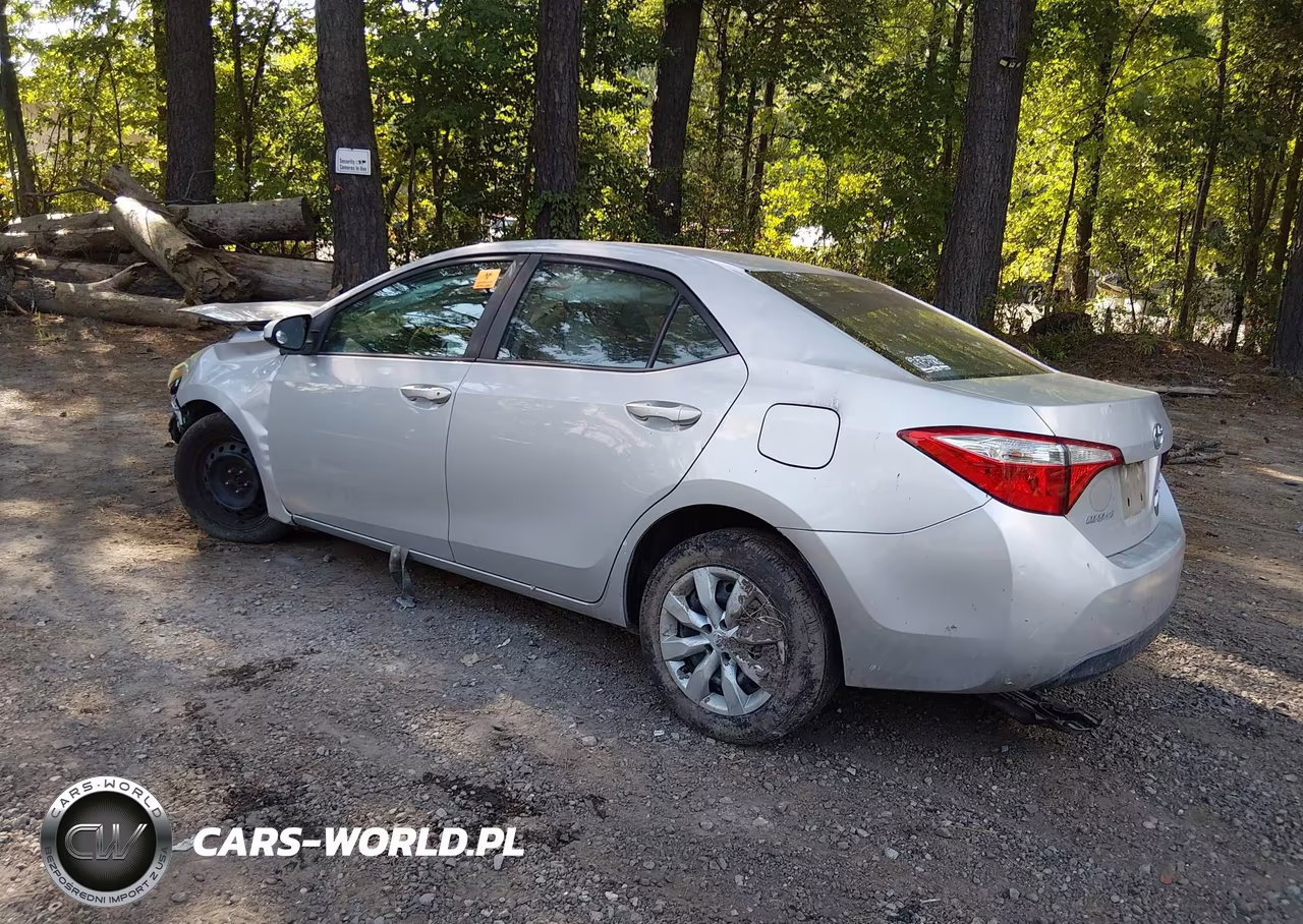 2015 Toyota Corolla Le VIN:2T1BURHE8FC354090 - 3