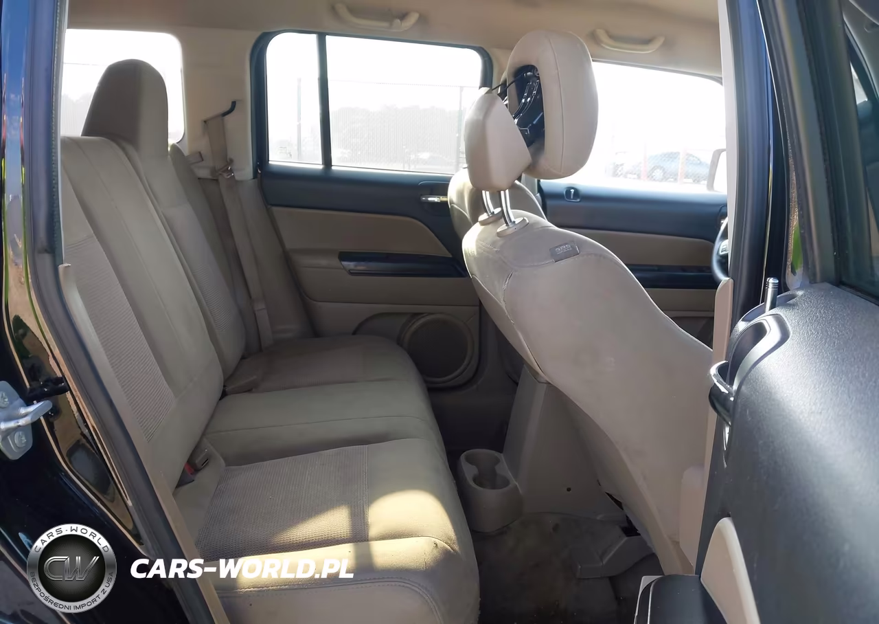 2016 Jeep Patriot Sport VIN:1C4NJPBA2GD669441 - 8