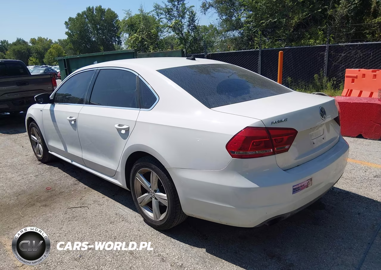 2014 Volkswagen Passat 1.8T Wolfsburg Edition VIN:1VWAT7A37EC046229 - 3