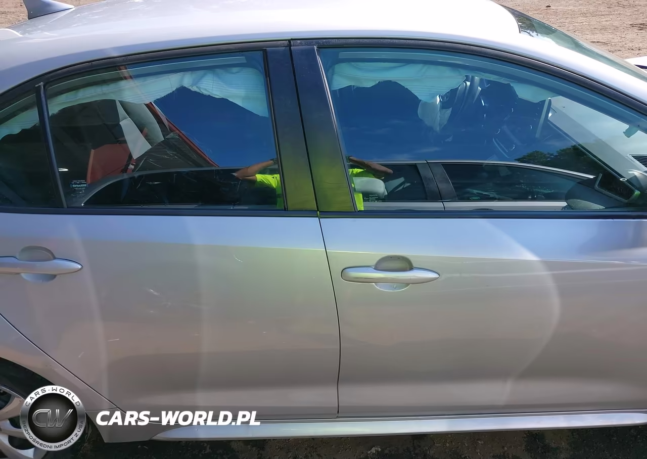 2021 Toyota Corolla Le VIN:5YFEPMAE0MP257190 - 13