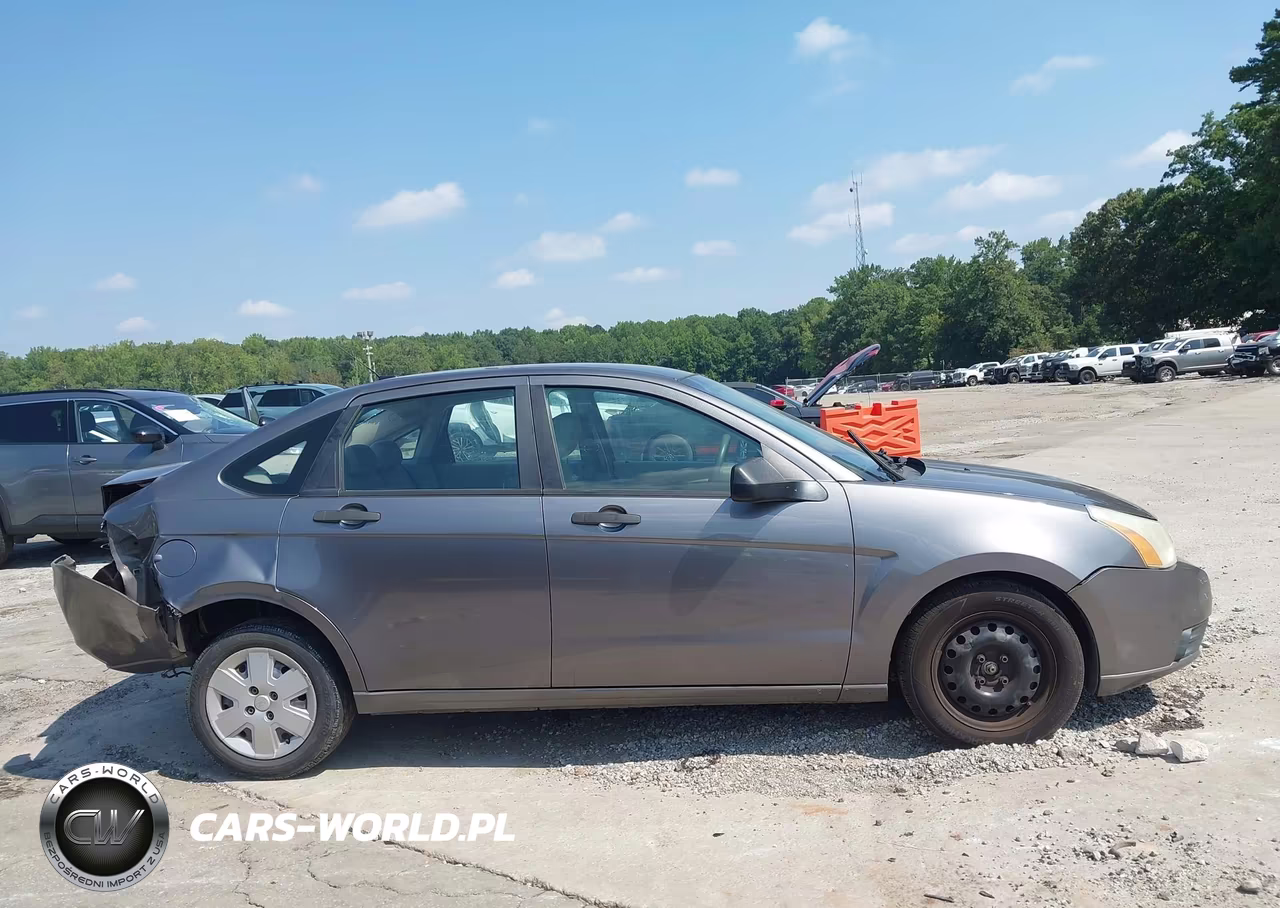 2011 Ford Focus S VIN:1FAHP3EN2BW173576 - 13