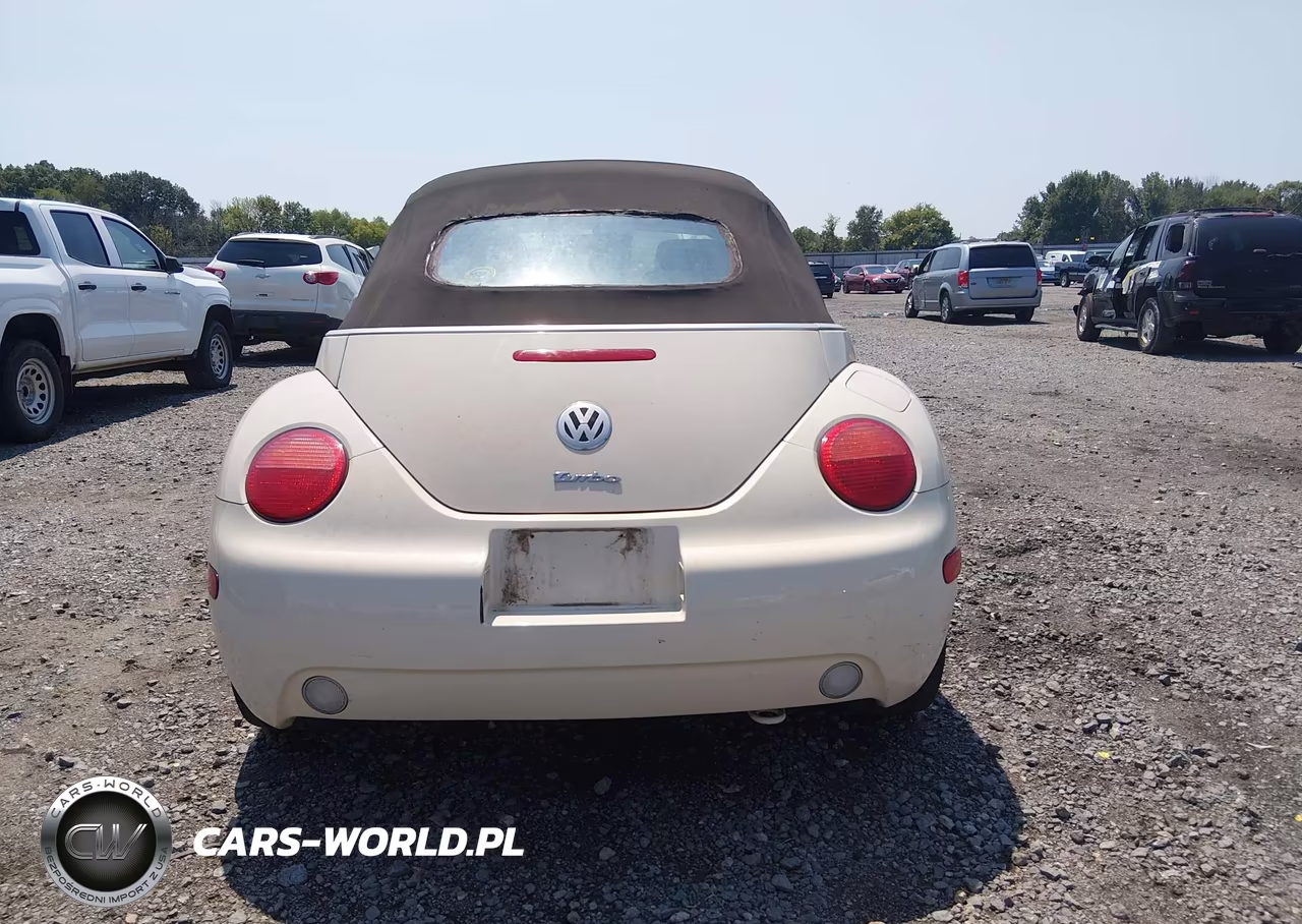 2005 Volkswagen New Beetle Gls 1.8T VIN:3VWCD31Y25M352439 - 16