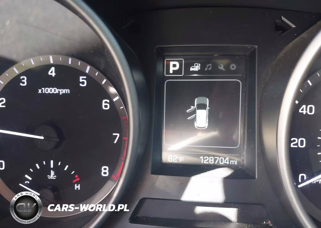 2018 Hyundai Santa Fe Se VIN:KM8SMDHFXJU269691 - 15